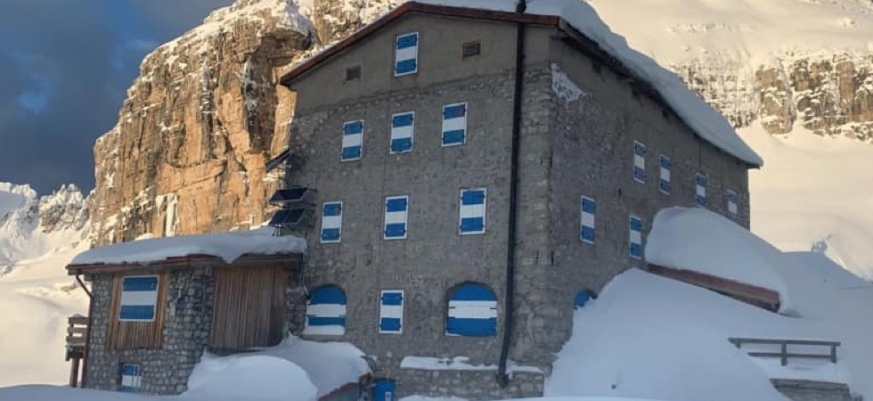 Basta wi-fi al rifugio Tosa Pedrotti, il gestore: Così la gente ha ricominciato a cantare